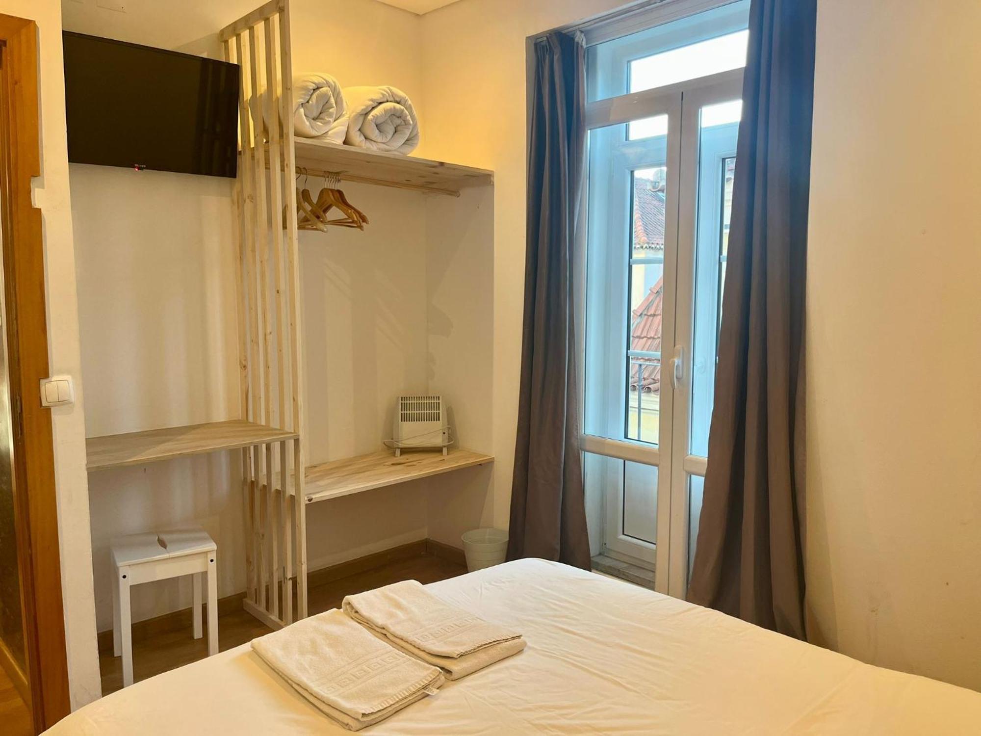 Bairro Alto Hostel ลิสบอน ภายนอก รูปภาพ