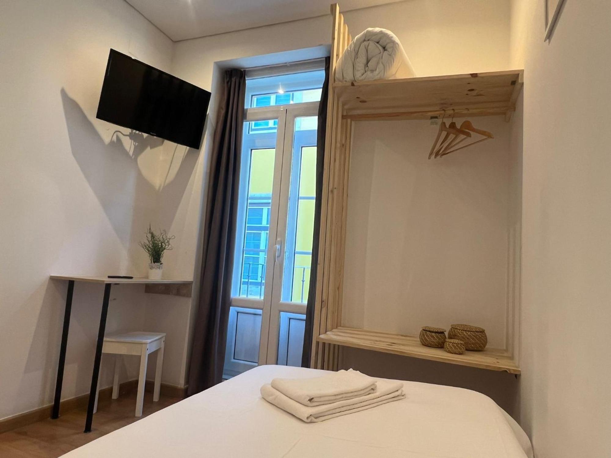 Bairro Alto Hostel ลิสบอน ภายนอก รูปภาพ