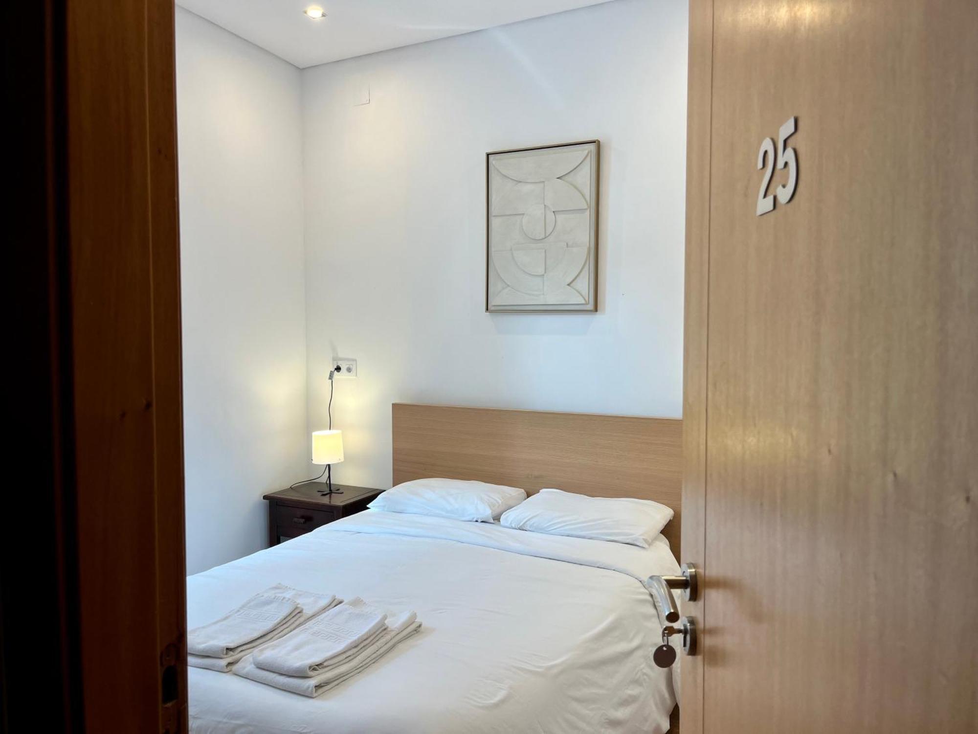 Bairro Alto Hostel ลิสบอน ภายนอก รูปภาพ